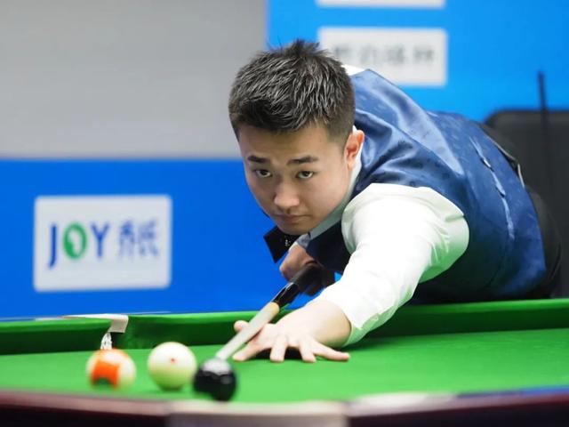 中场球员的 中场球员的