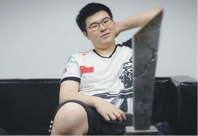 在万众瞩目 在万众瞩目